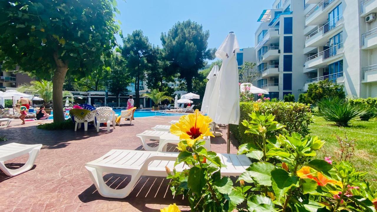 Bratanov Excelsior Apartment ซันนีบีช ภายนอก รูปภาพ